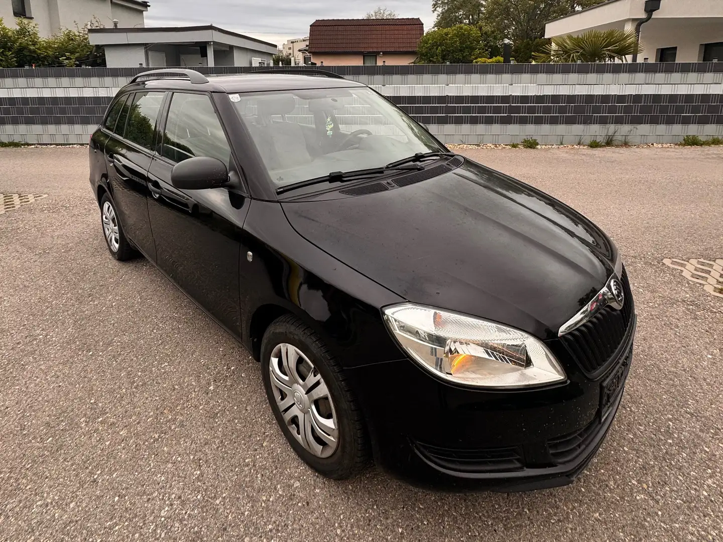 Skoda Fabia Fabia Combi 1,2 12V *0.6.6.0.2.7.5.19.9.6 Schwarz - 1