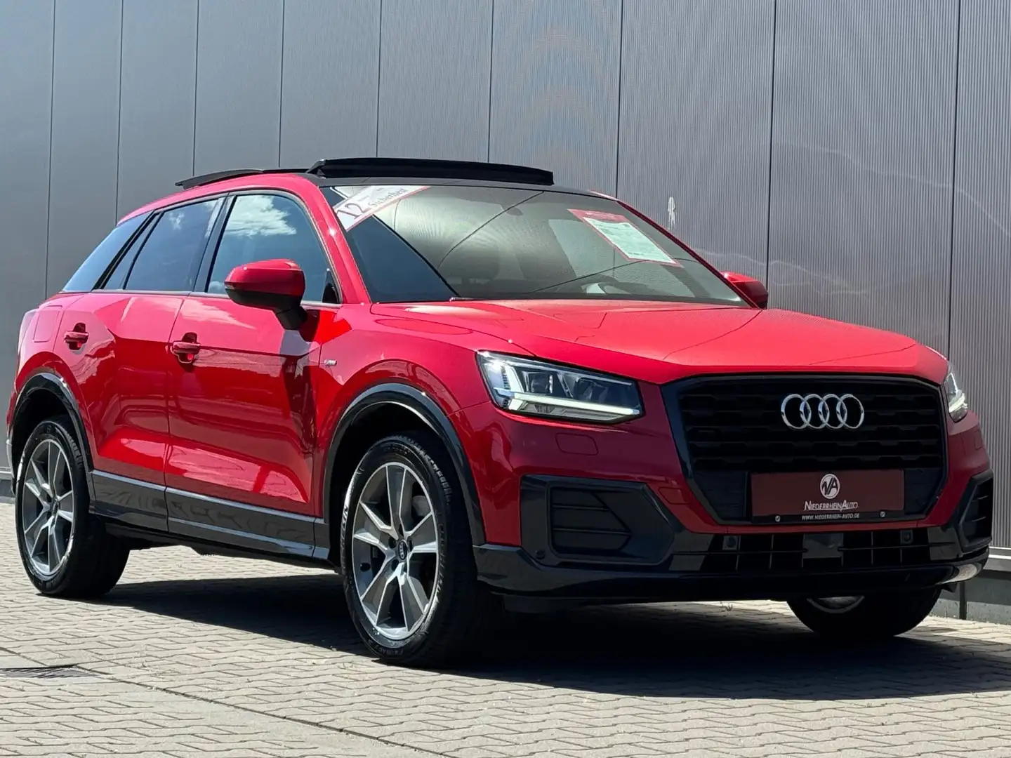 Audi Q2 S-Tronic 3x S-line Key-Go Pano el.HK LED AHK Rouge - 2