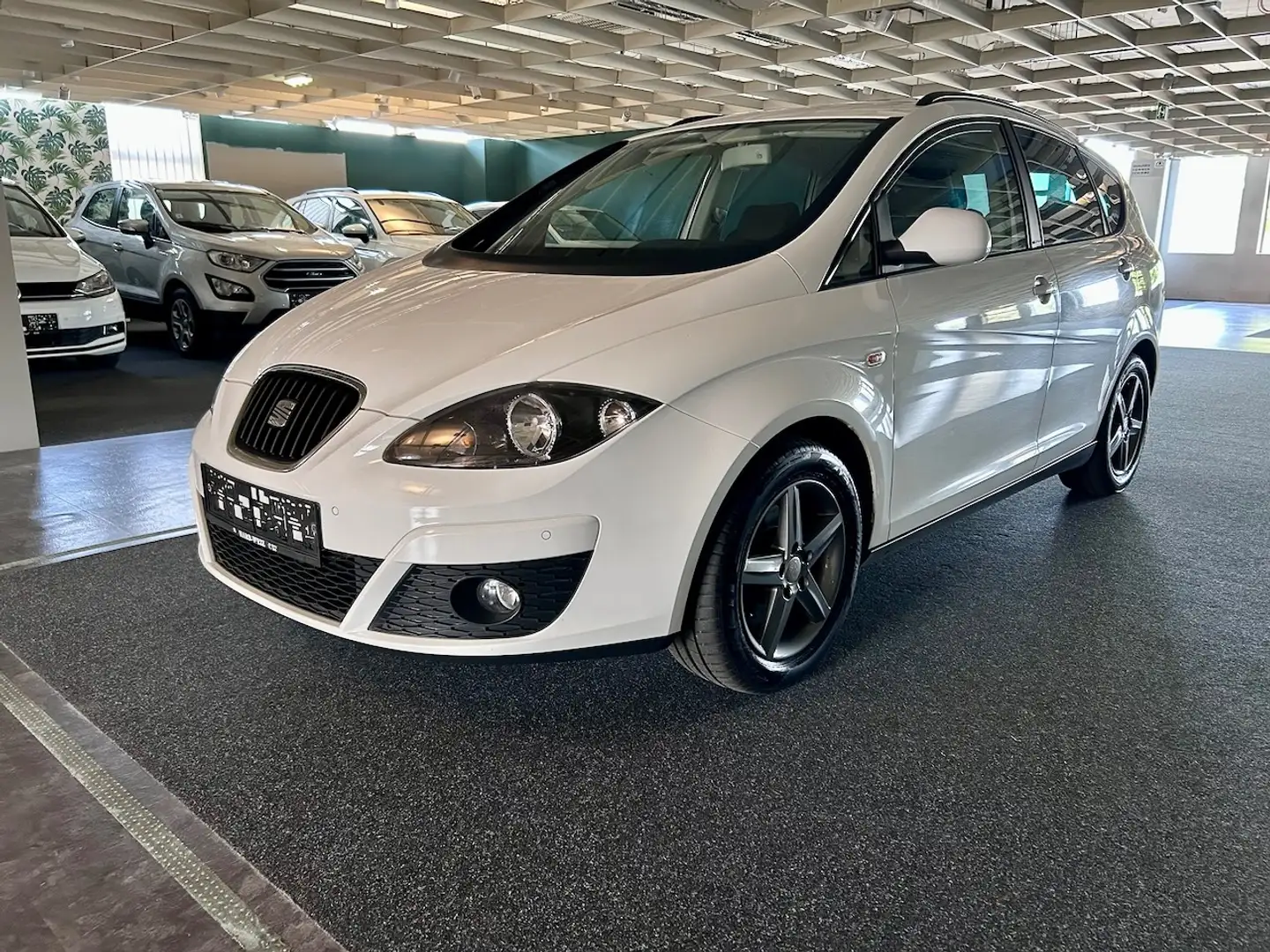 SEAT Altea XL ChiliTech 2,0 TDi 4WD *Pickerl&Service neu* Weiß - 1