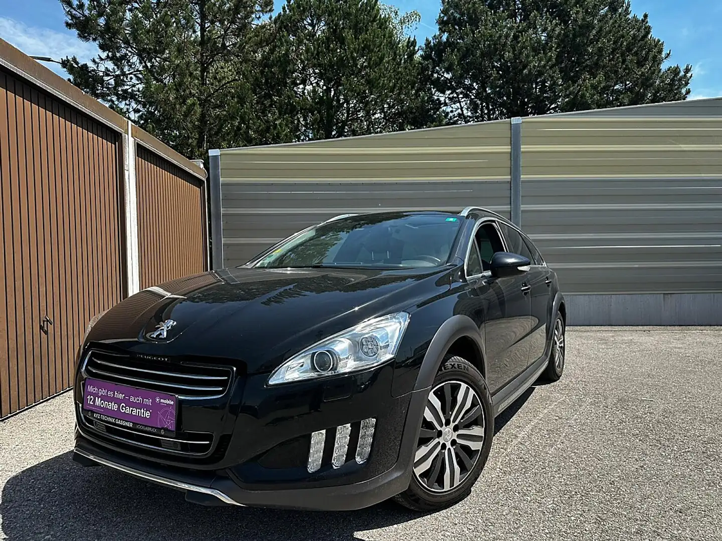 Peugeot 508 RXH Hybrid 2,0 HDi 160 ASG6 FAP Schwarz - 1