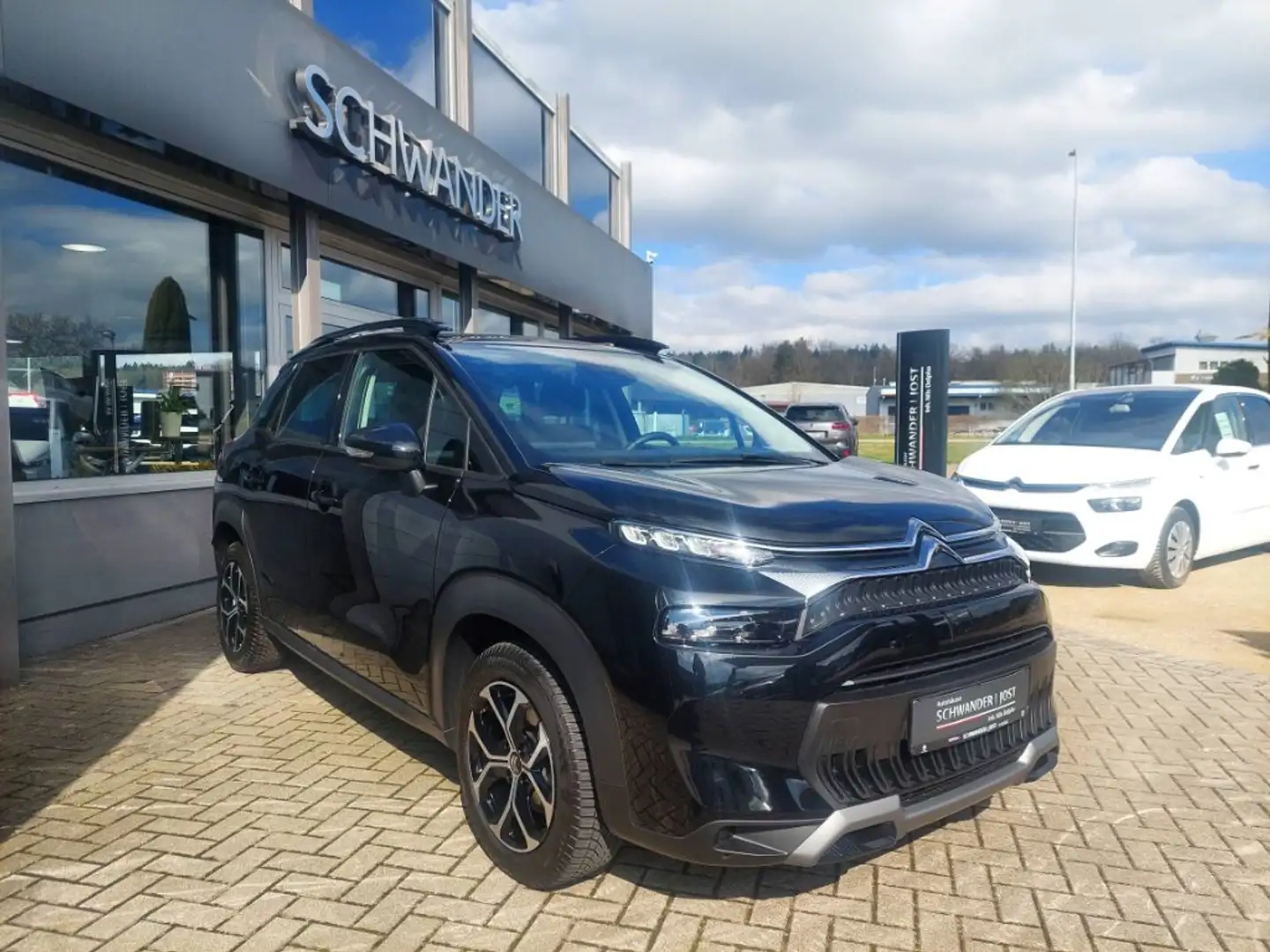 Citroen C3 Aircross Plus PureTech 110 S&S *Top Ausstattung* Nero - 2