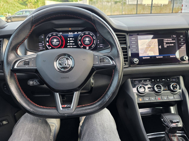 Skoda Kodiaq RS 4x4 -Panorama/7Sitze/AHK- — photo 31