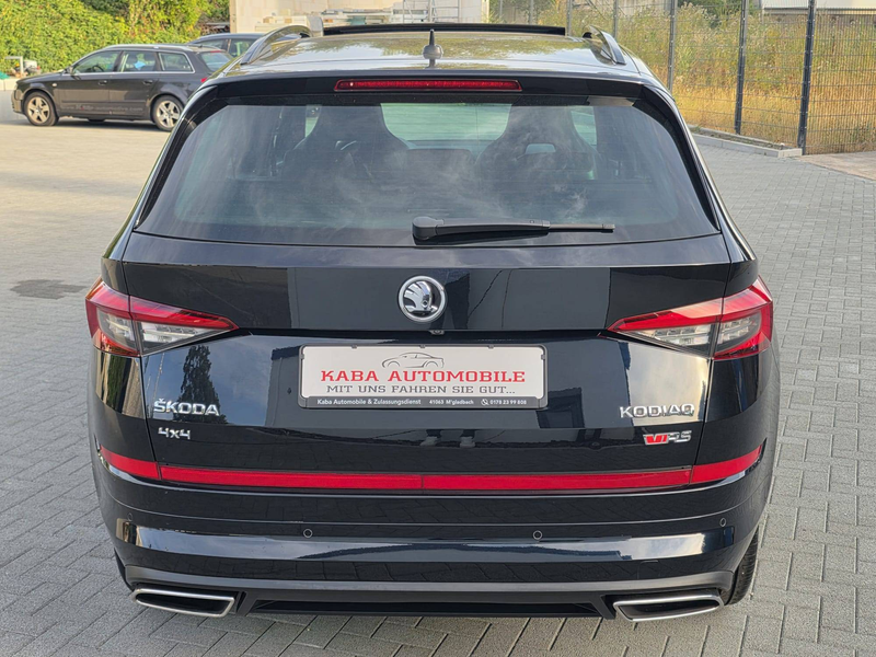 Skoda Kodiaq RS 4x4 -Panorama/7Sitze/AHK- — photo 20