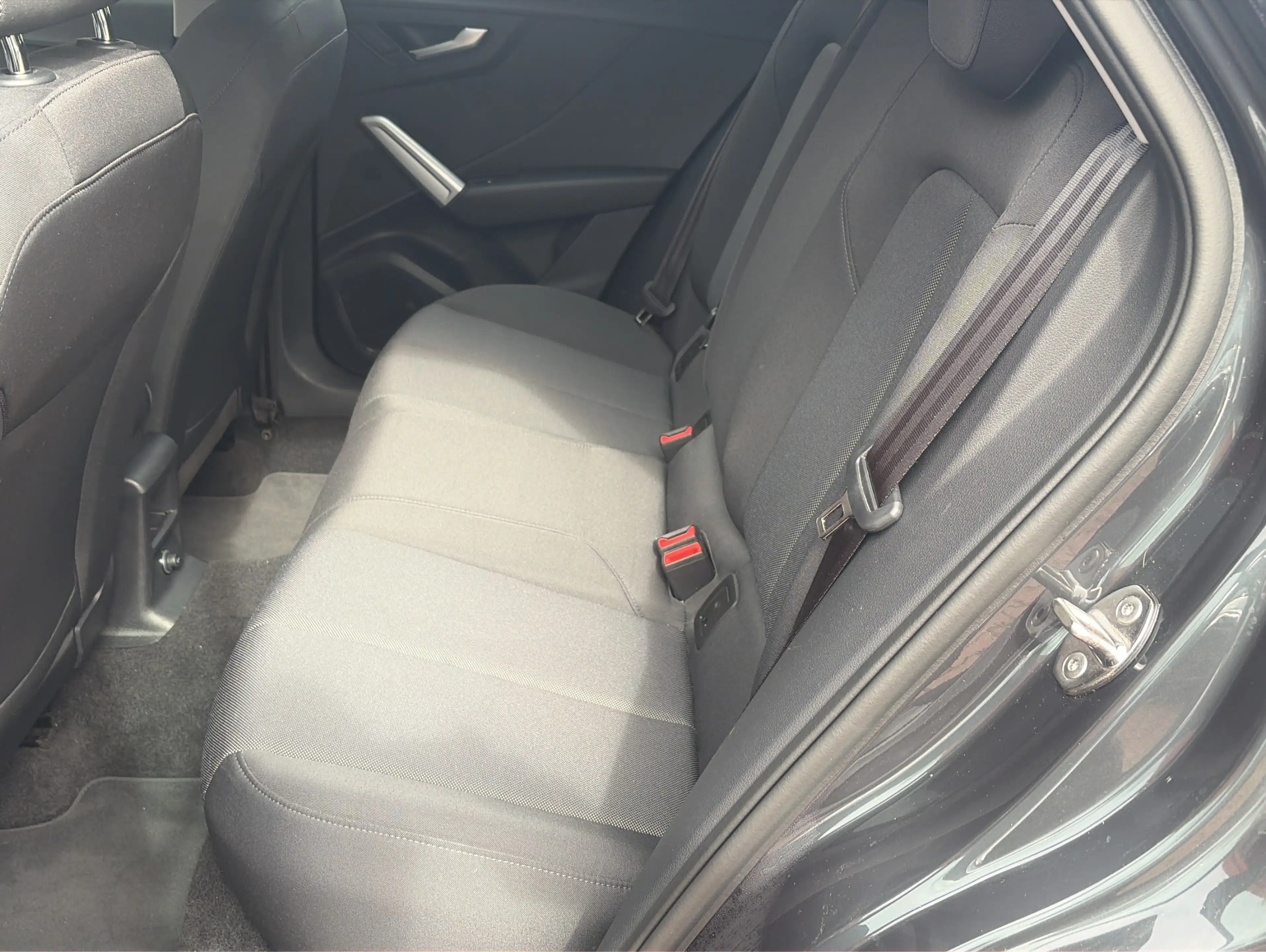 Audi Q2 35 TFSI S Tronic*LED*Kamera*ACC* — photo 7