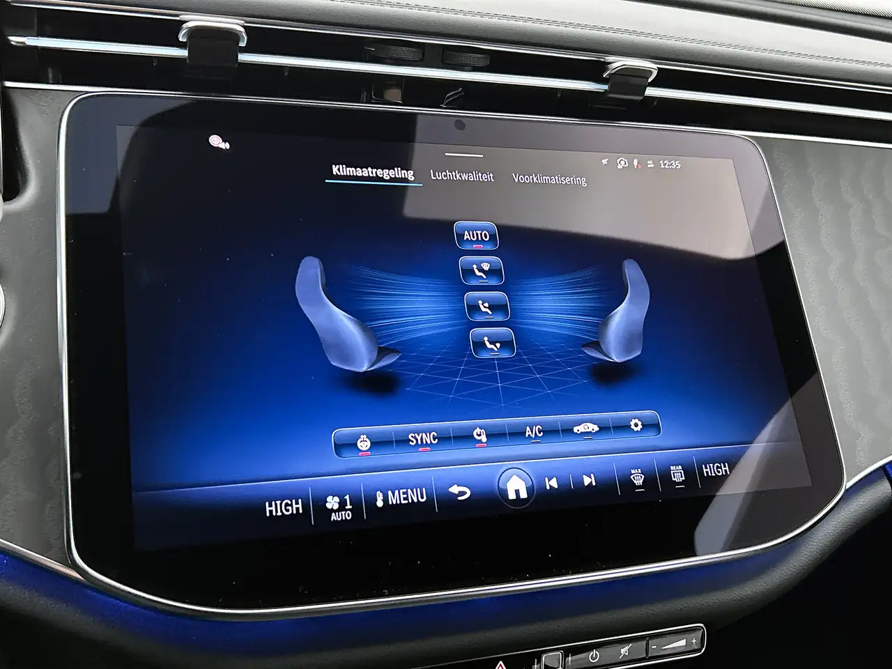 Mercedes-Benz E-Class 2026 — фото 10