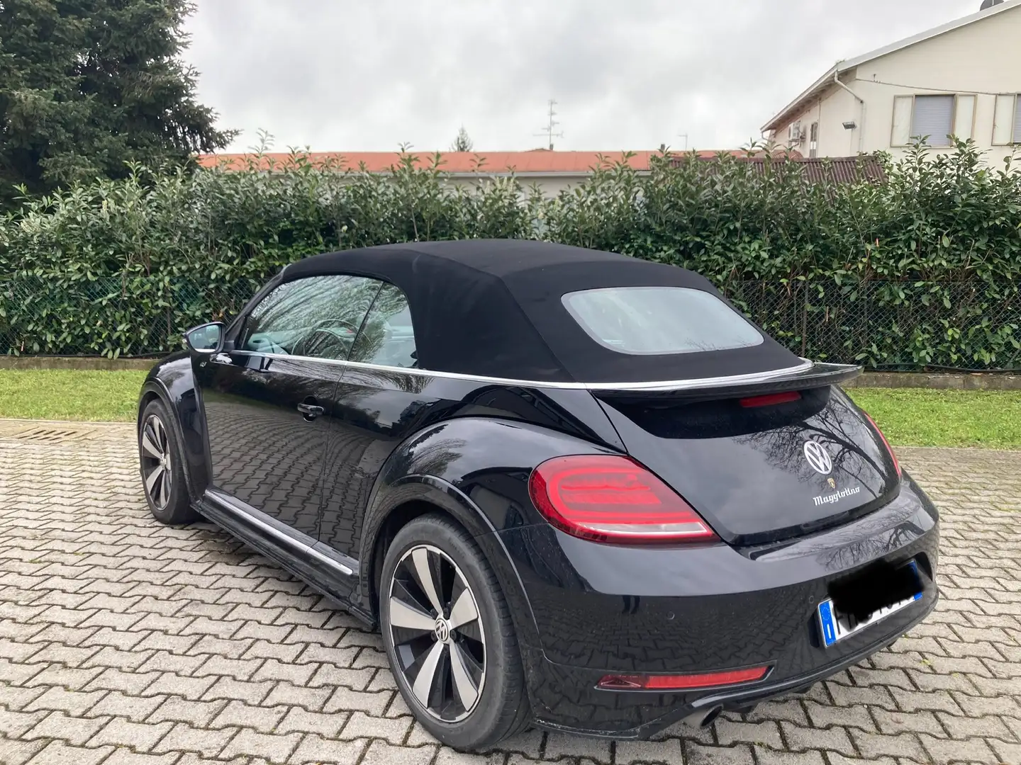 Volkswagen Maggiolino Cabrio 2.0 tsi Sport 220cv dsg r line - 2
