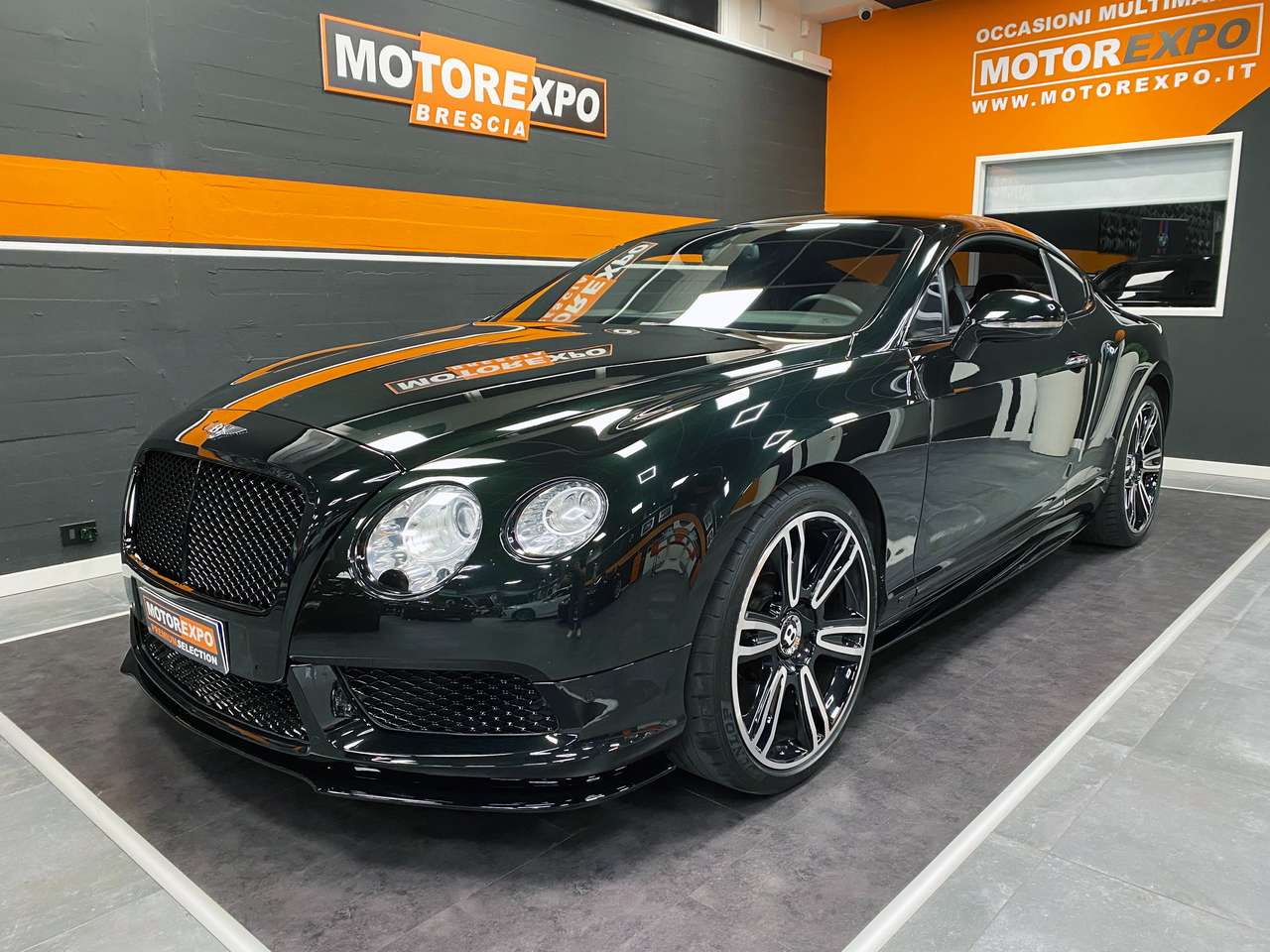 Bentley Continental GT 6.0 12W 575Cv Midnight Emerald TotalBlack Capristo