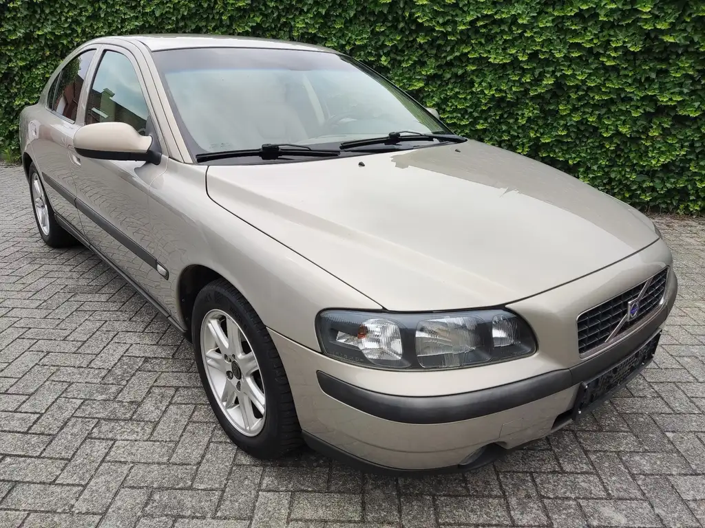 Volvo S60 2002 из Европы — купить под ключ
