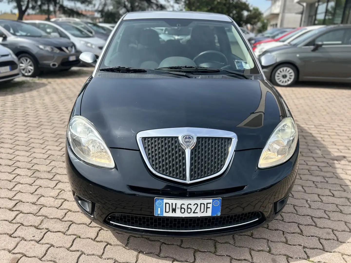 Lancia Ypsilon 1.3 mjt 16v Versus - 2