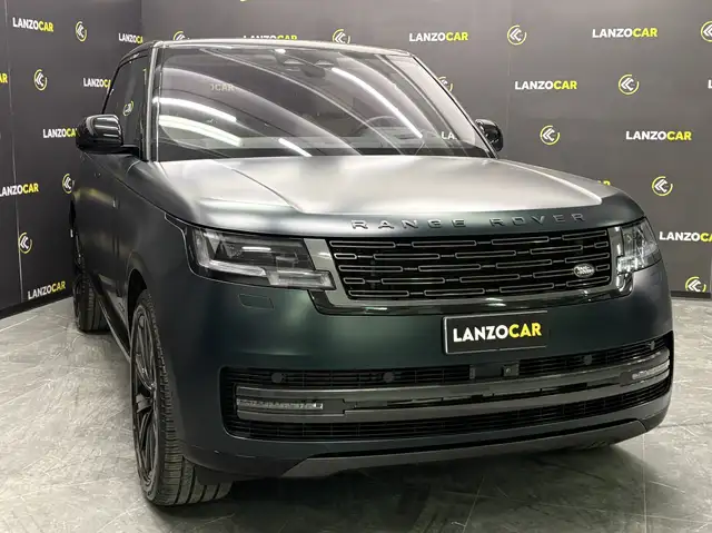 Land Rover Range Rover view 3