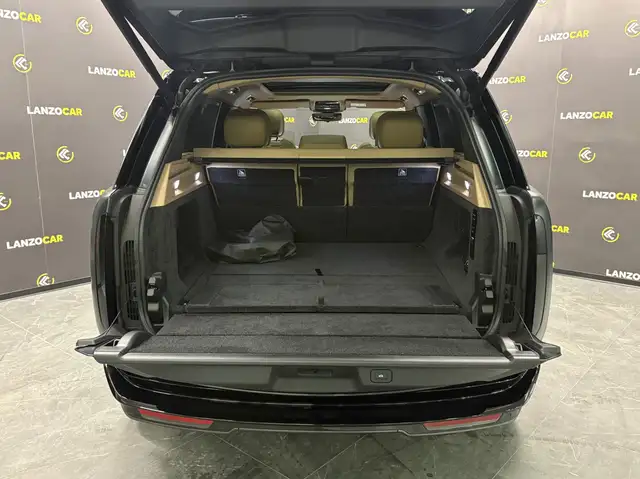 Land Rover Range Rover view 6