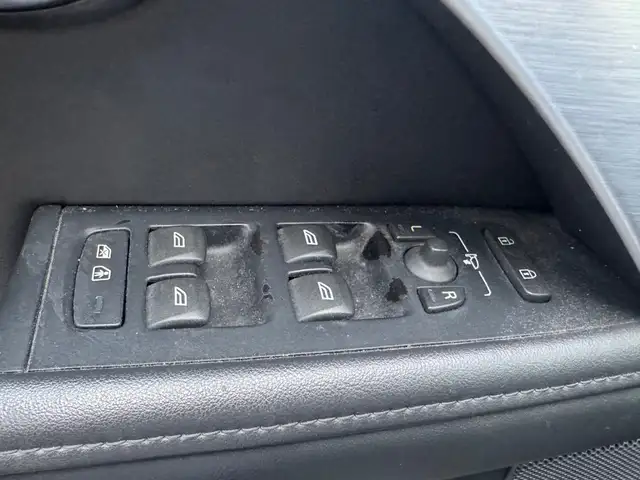 Volvo V70 view 14