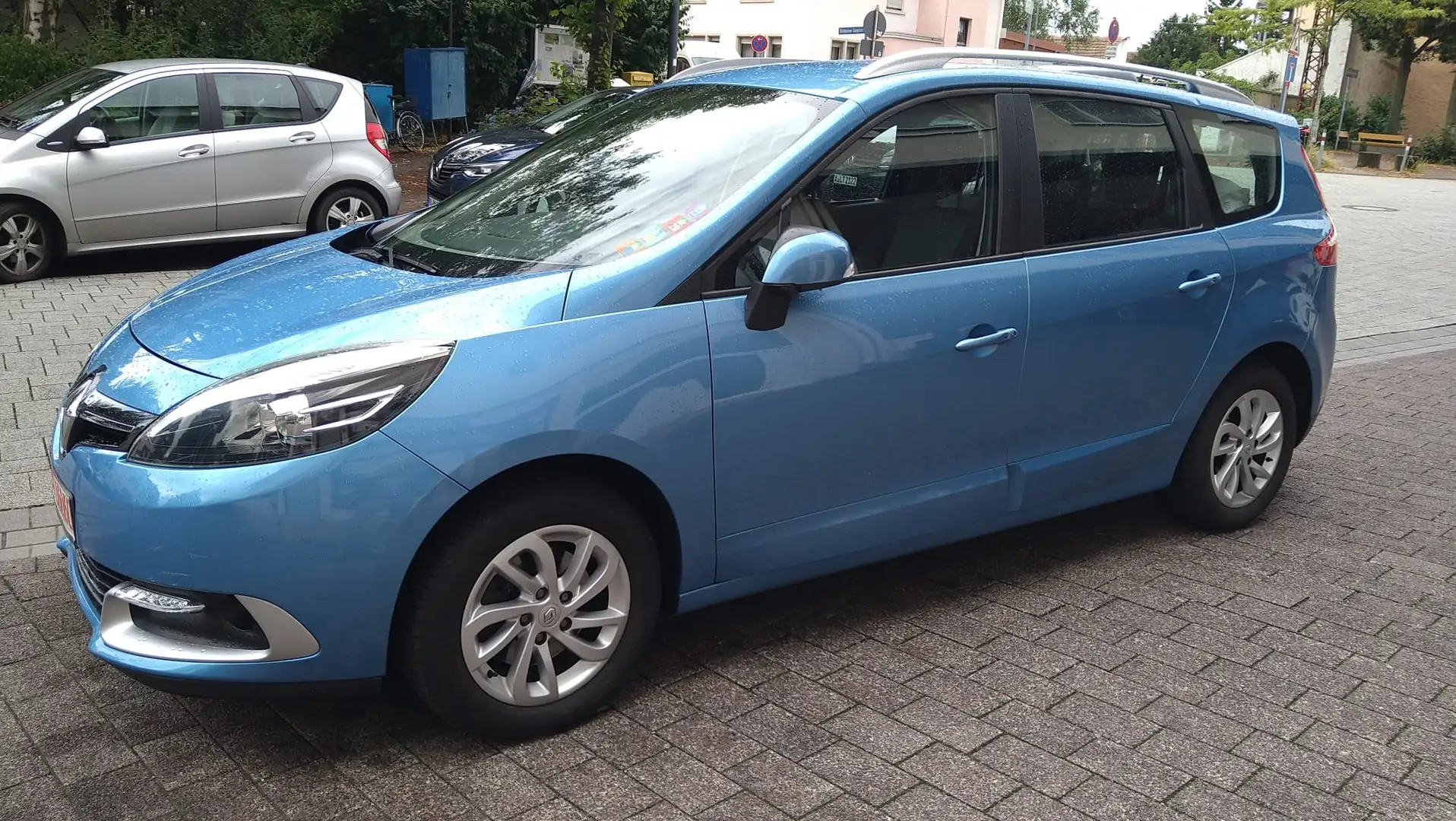 Renault Grand Scenic 1,5 dCi  110  7- Sitze Bleu - 1