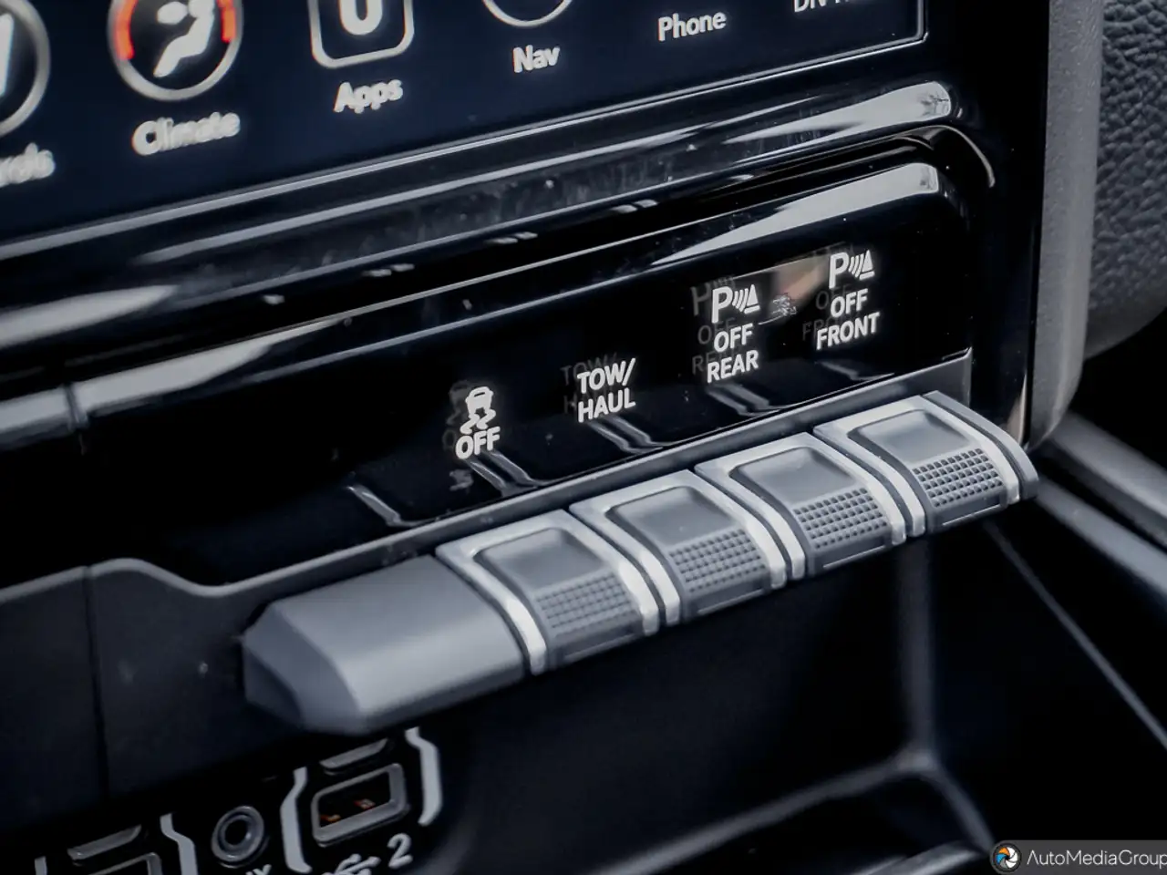 RAM 1500 снимка RAM 1500