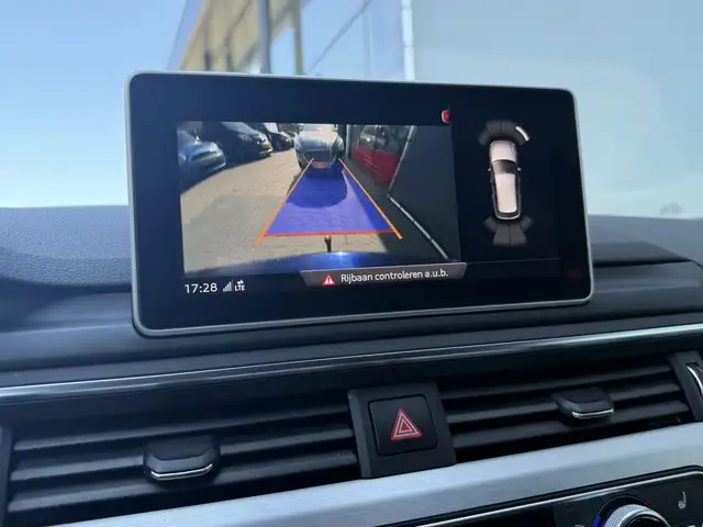 Audi S4 view 27