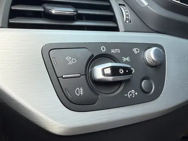 Audi S4 view 17