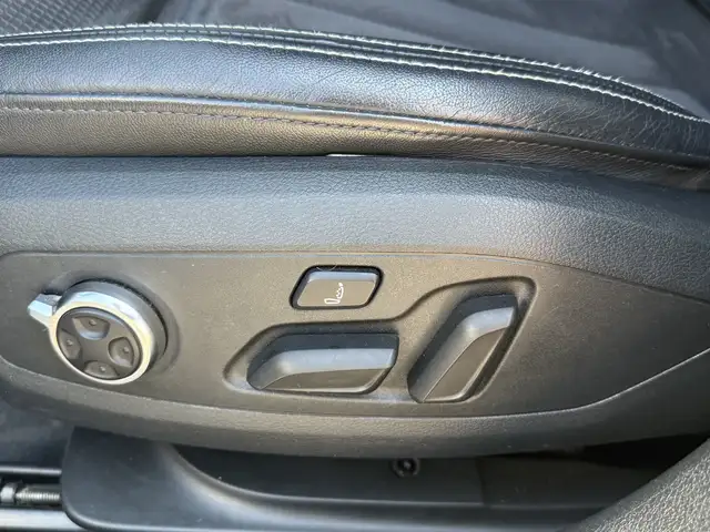 Audi S4 view 6