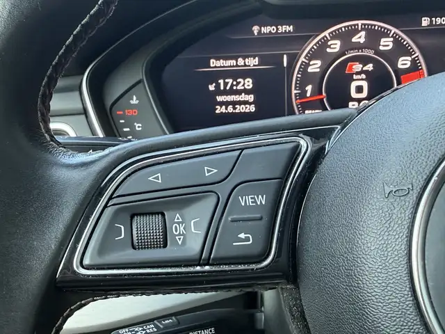 Audi S4 view 20