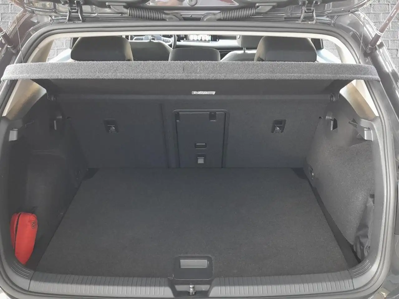 Volkswagen Golf Life 1,5 TSI NAVI|LED|APP|PDC|MFL 16