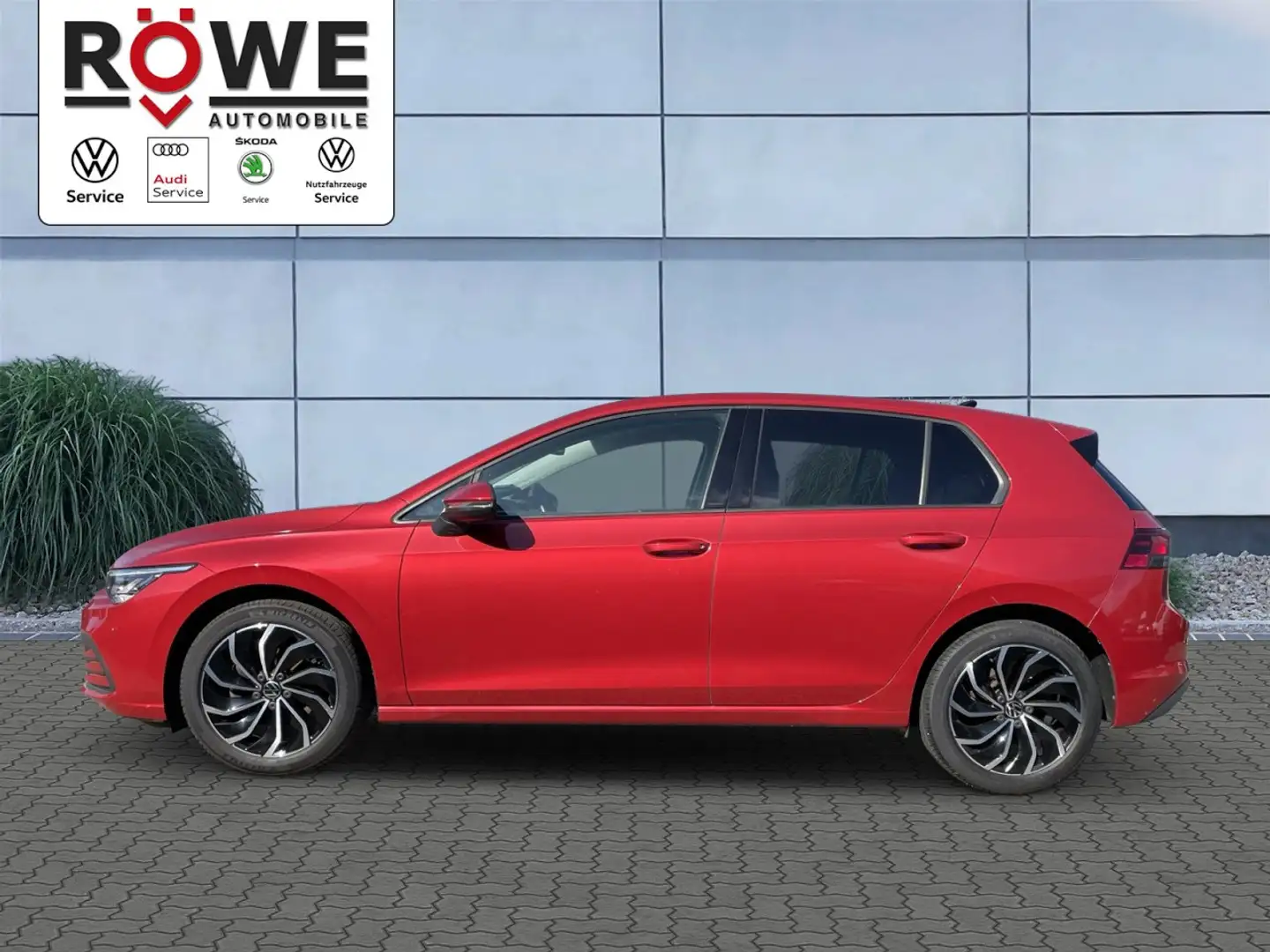 Volkswagen Golf Life 1,0 l eTSI OPF 81 kW (110 PS) 7-Gang-Doppelku Rot - 2