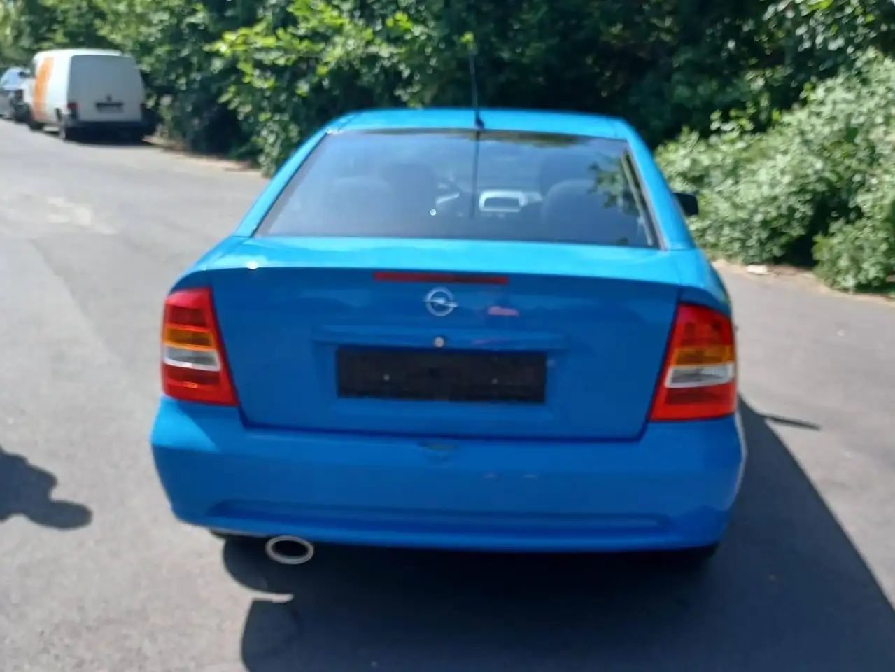 Opel Astra Coupe 2.2 16V Coupe, foto 3