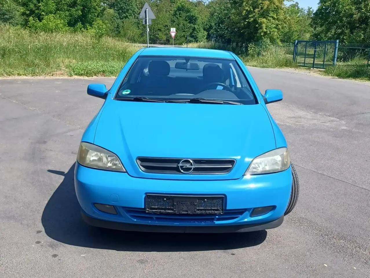 Opel Astra Coupe 2.2 16V Coupe, foto 4