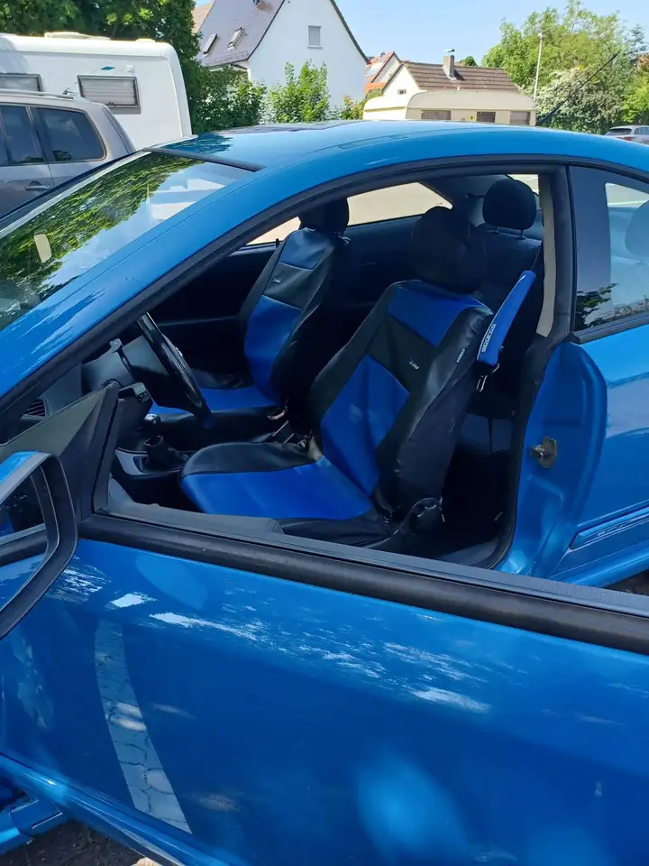 Opel Astra Coupe 2.2 16V Coupe, foto 7