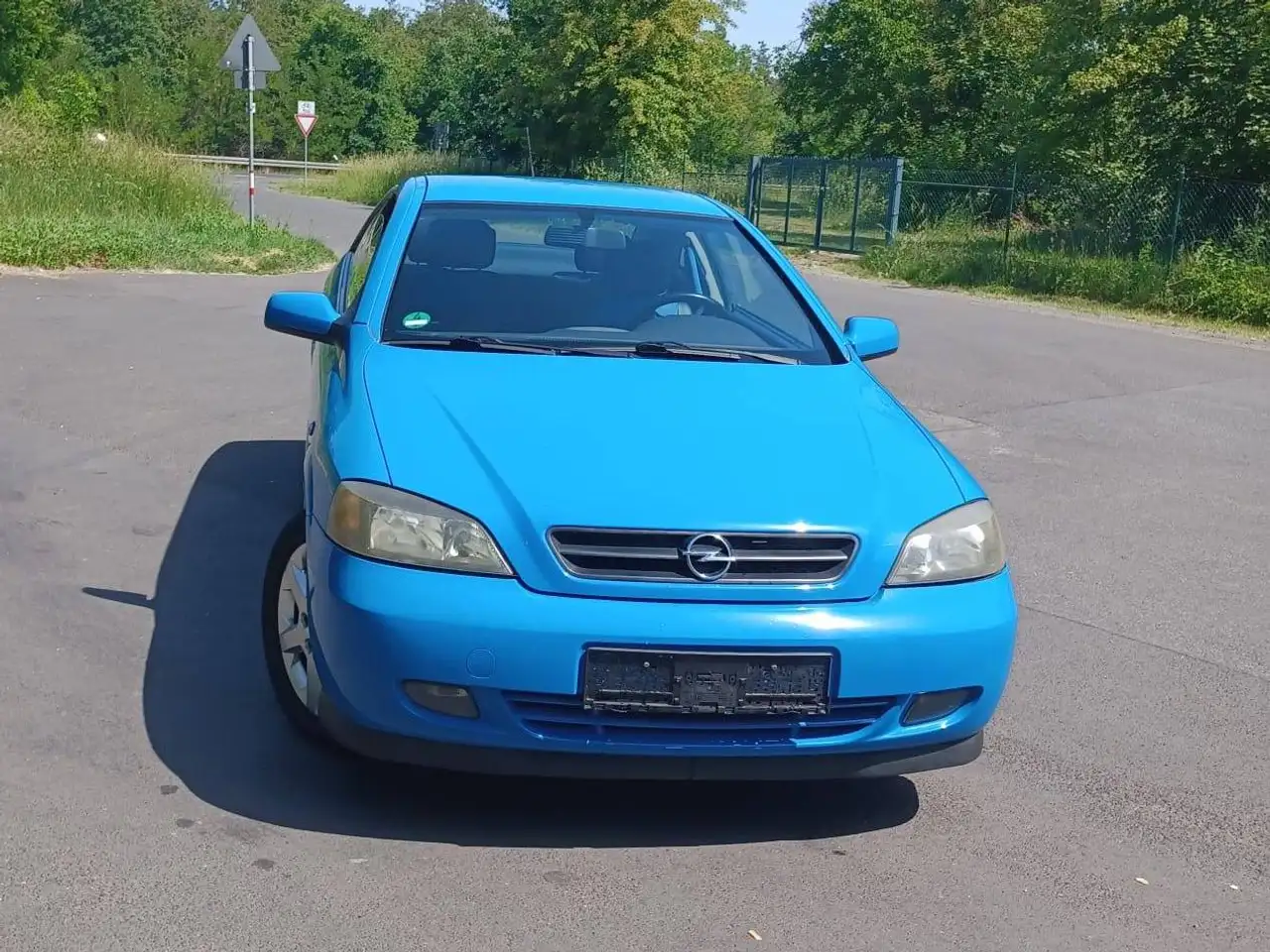 Opel Astra Coupe 2.2 16V Coupe, foto 2