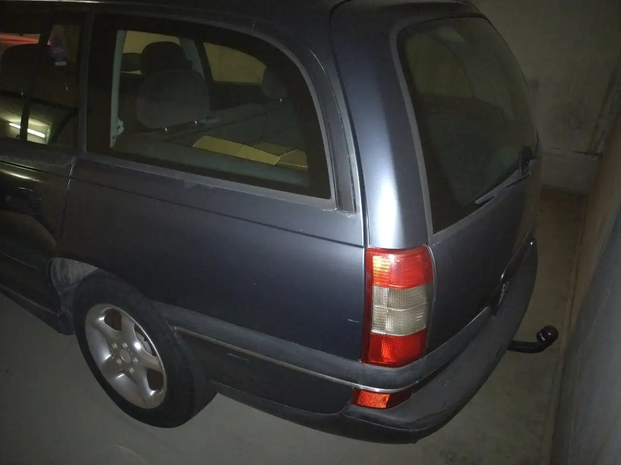 Opel Omega Caravan 2.0 16V CD, foto 4