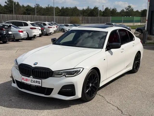 BMW 330 i M Sport Aut. Laser/Glasdach/Driving Assistent
