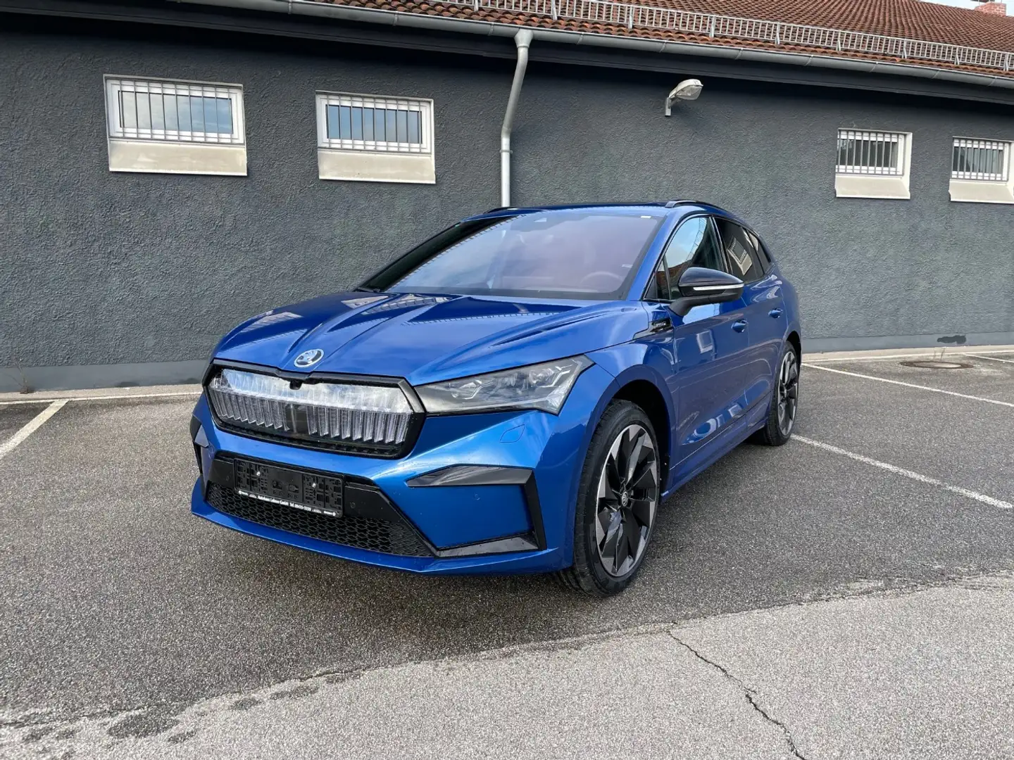 Skoda Enyaq iV 80 SPORTLINE Pano+AHK+MATRIX+SOUNDSYSTEM Blau - 2