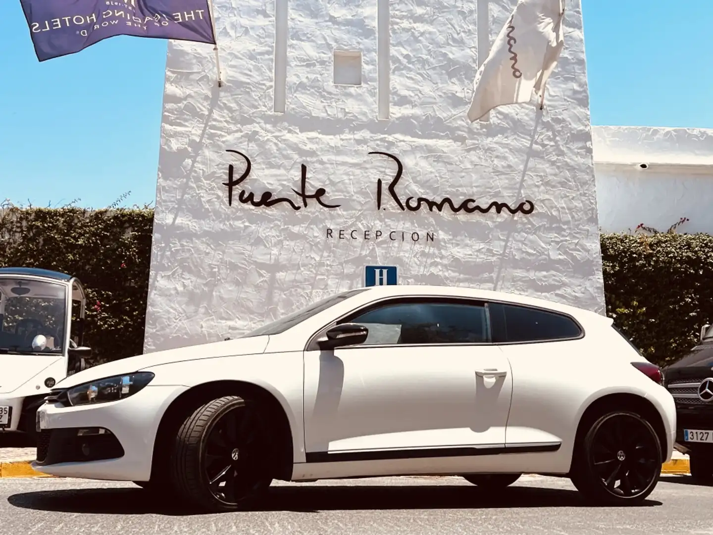 Volkswagen Scirocco 2.0TDI DSG Blanc - 1