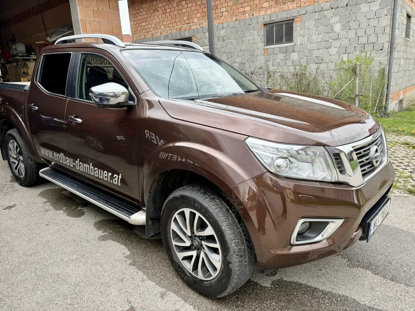 Nissan Navara Double Cab 4x4 2,3 dCi Tekna Aut. - 1