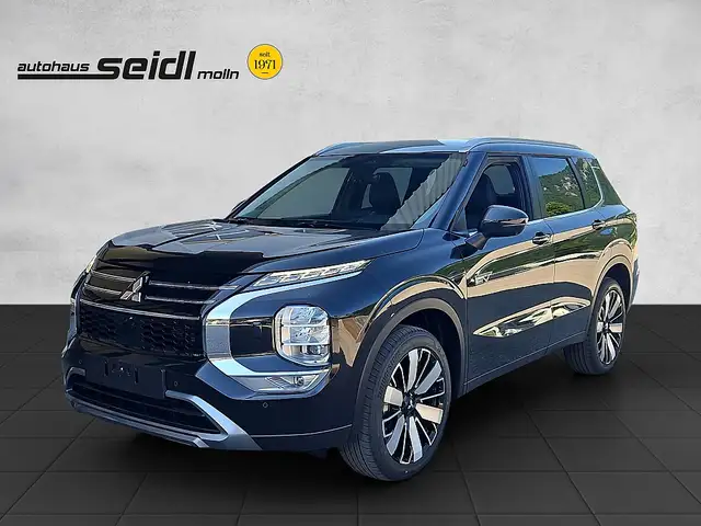 Mitsubishi Outlander Intense 2,4 PHEV *44.480 (306PS Systemleistung)