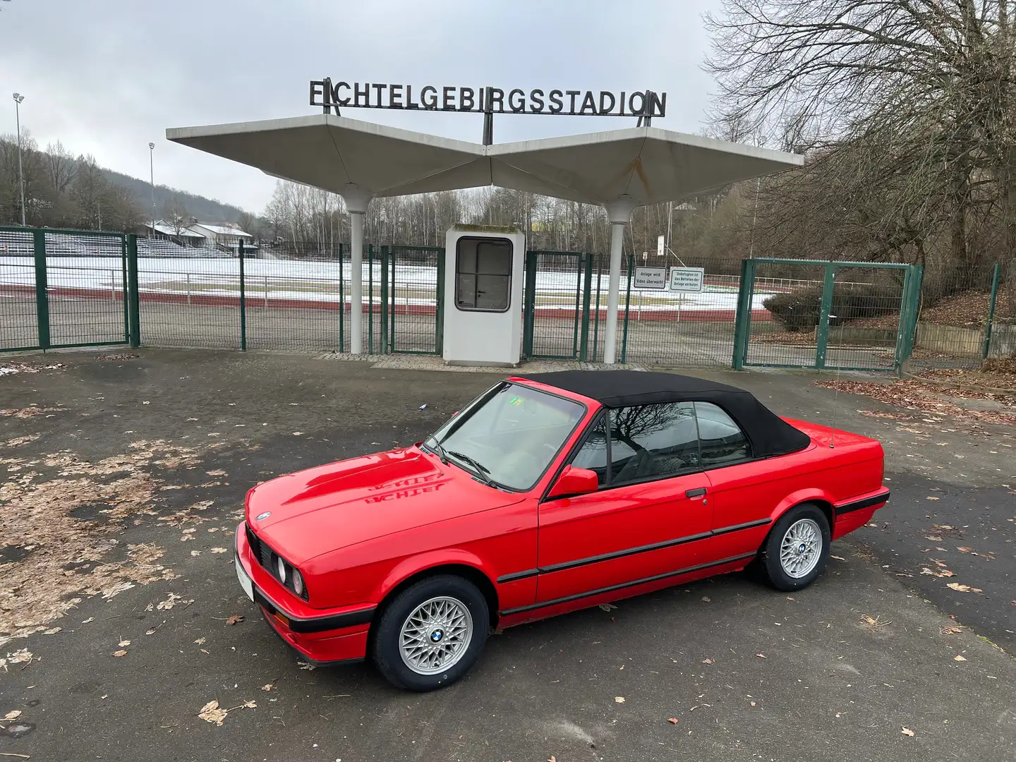 BMW 318 318i Rood - 1