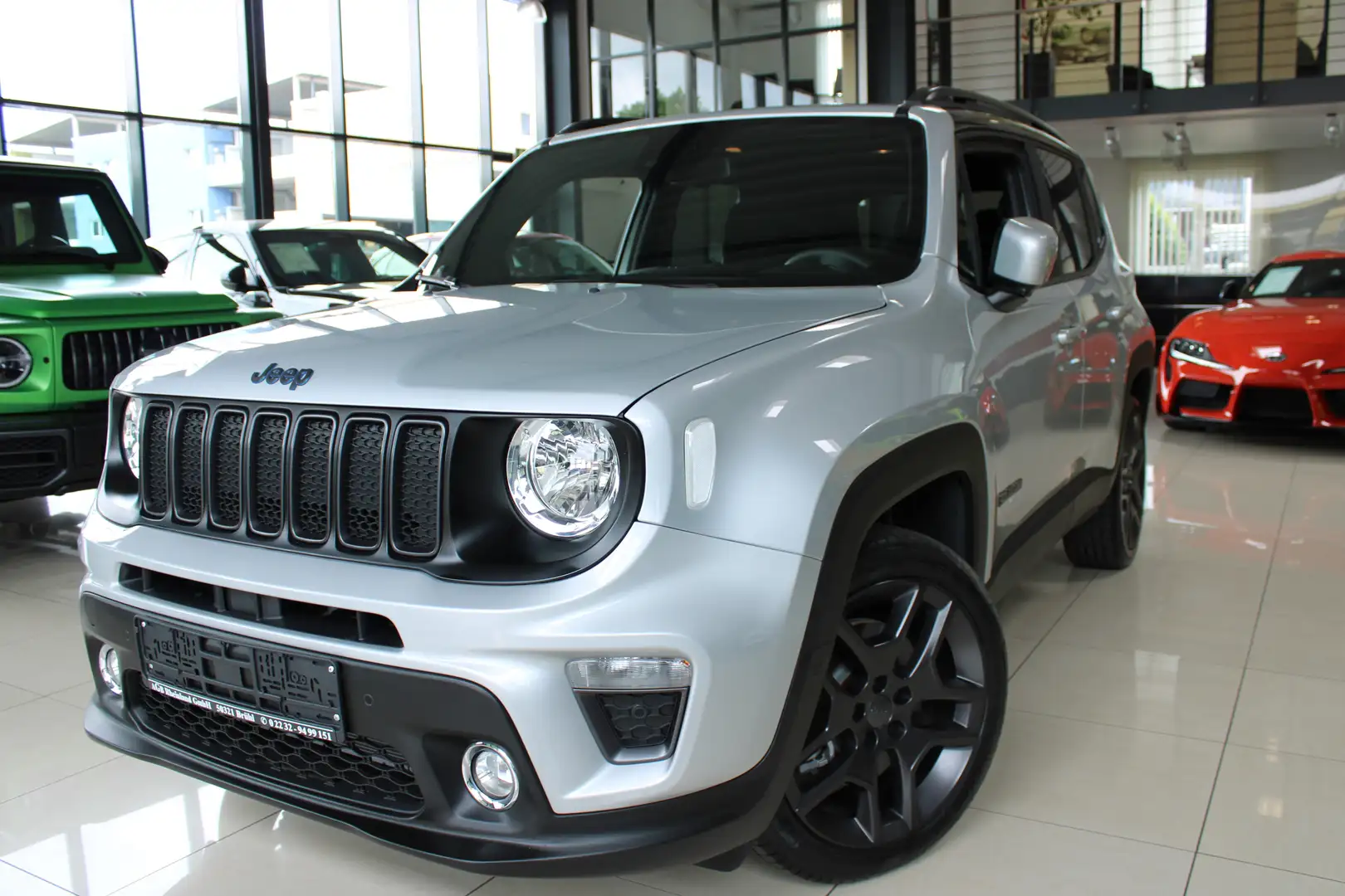 Jeep Renegade NEUES MODELL PLUG-IN HYBRID AUT S 241PS NUR 292KM* Silber - 1