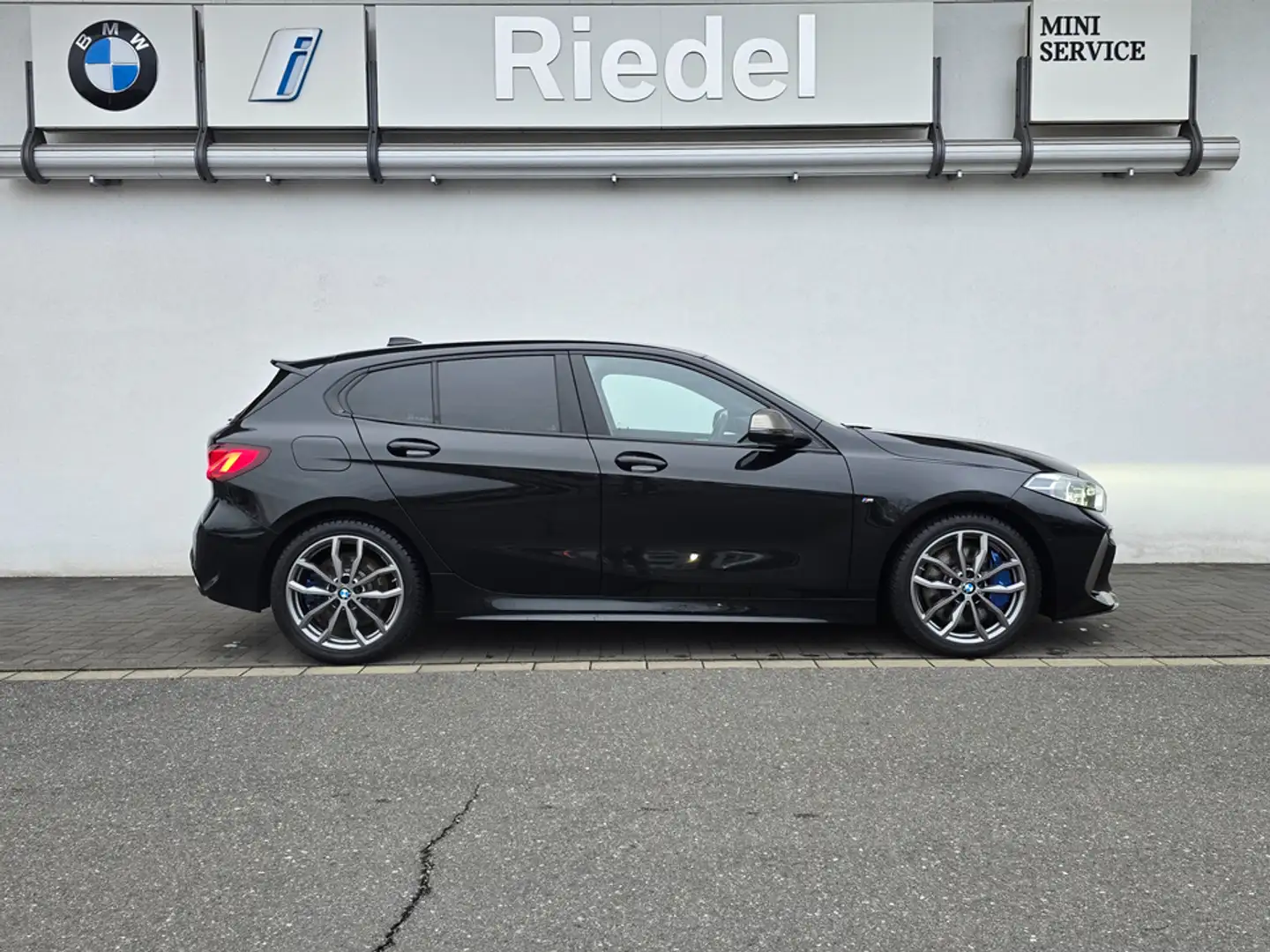 BMW 135 M135i xDrive Sport Aut. Head-Up ACC Alarm h/k Schwarz - 2