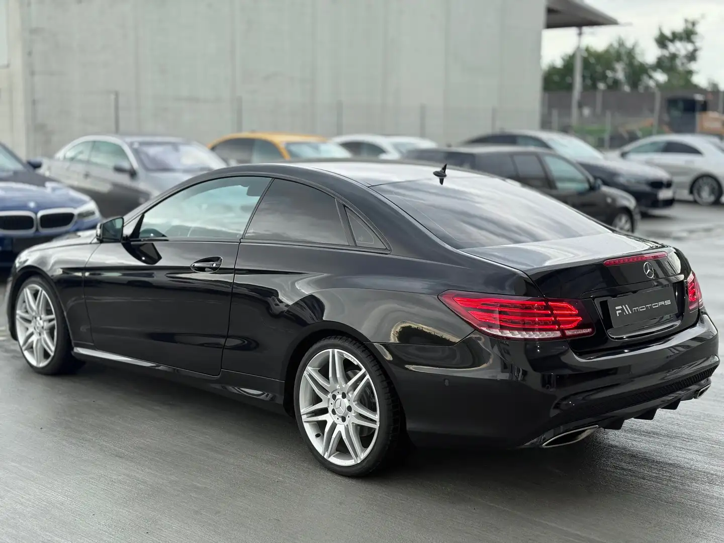 Mercedes-Benz E 250 E 250 CDI BlueEfficiency AMG-Line, ACC, SHZ, SBL, Noir - 2