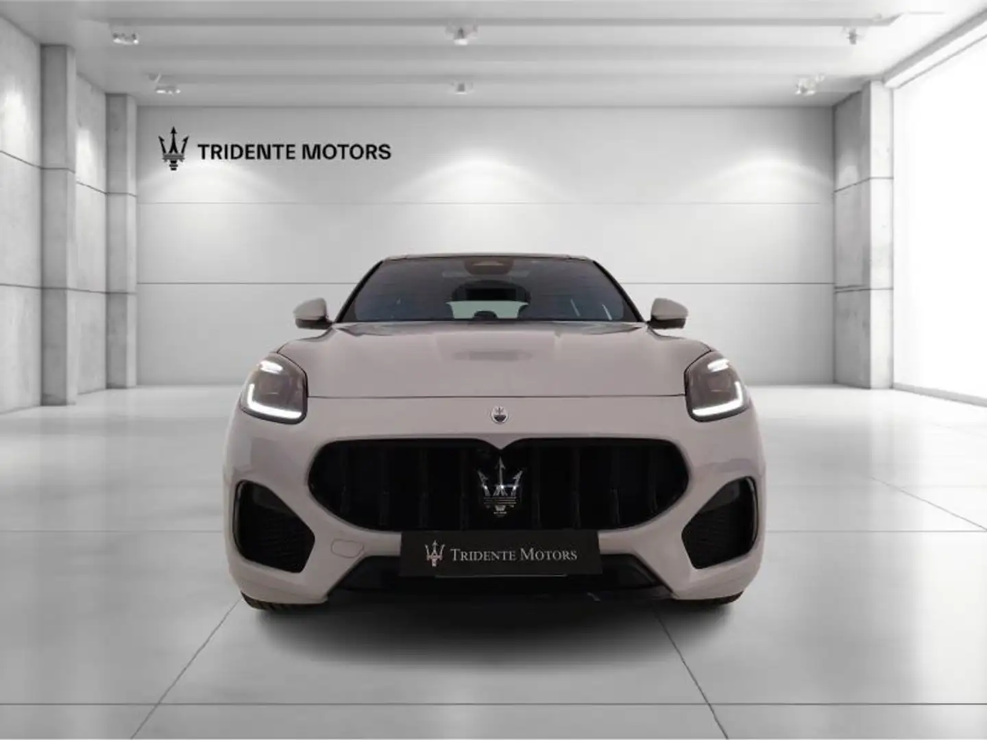 Maserati Grecale 2.0 mhev Modena 330cv auto Argent - 2