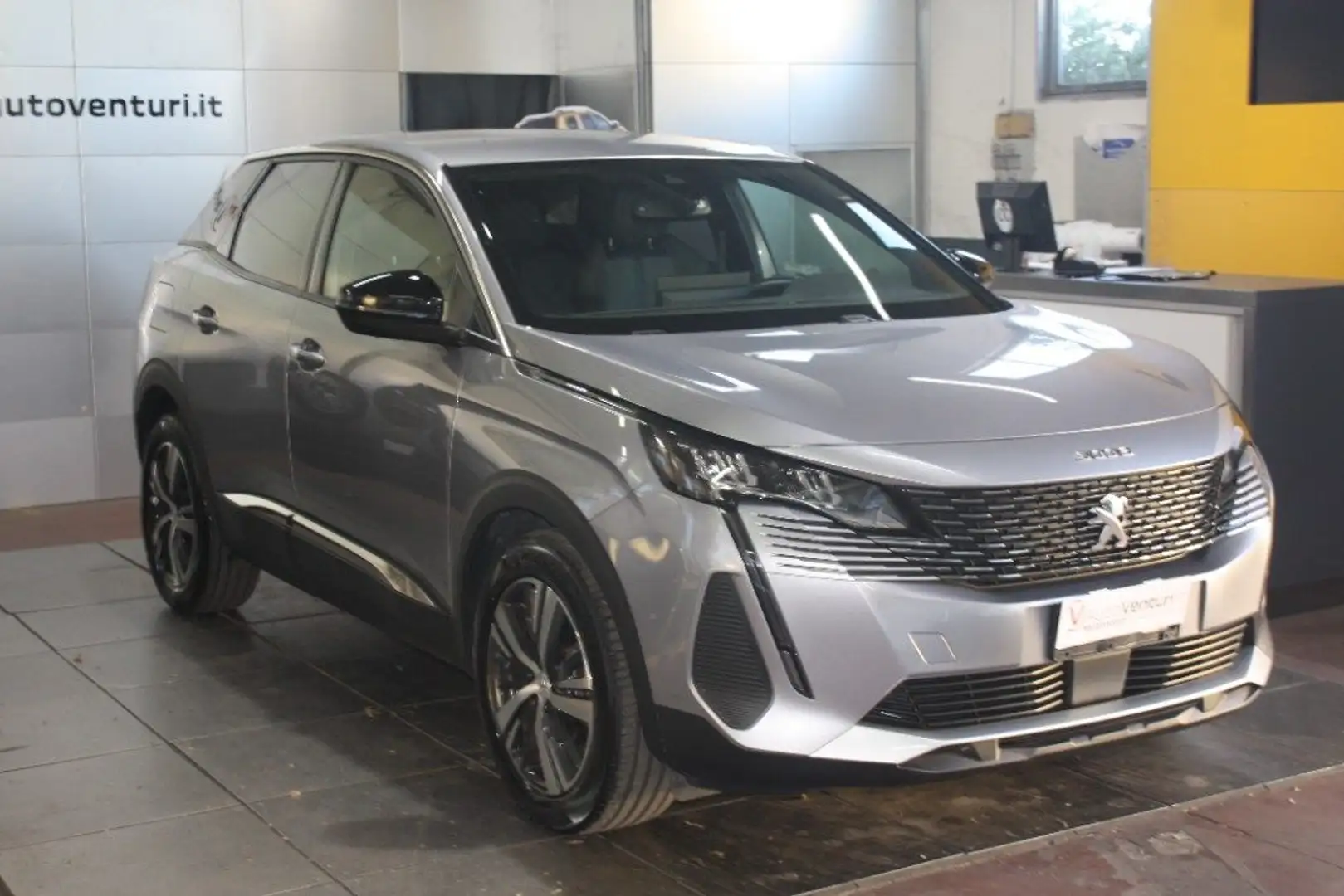 Peugeot 3008 BlueHDi 130 EAT8 Allure Pack Grijs - 1