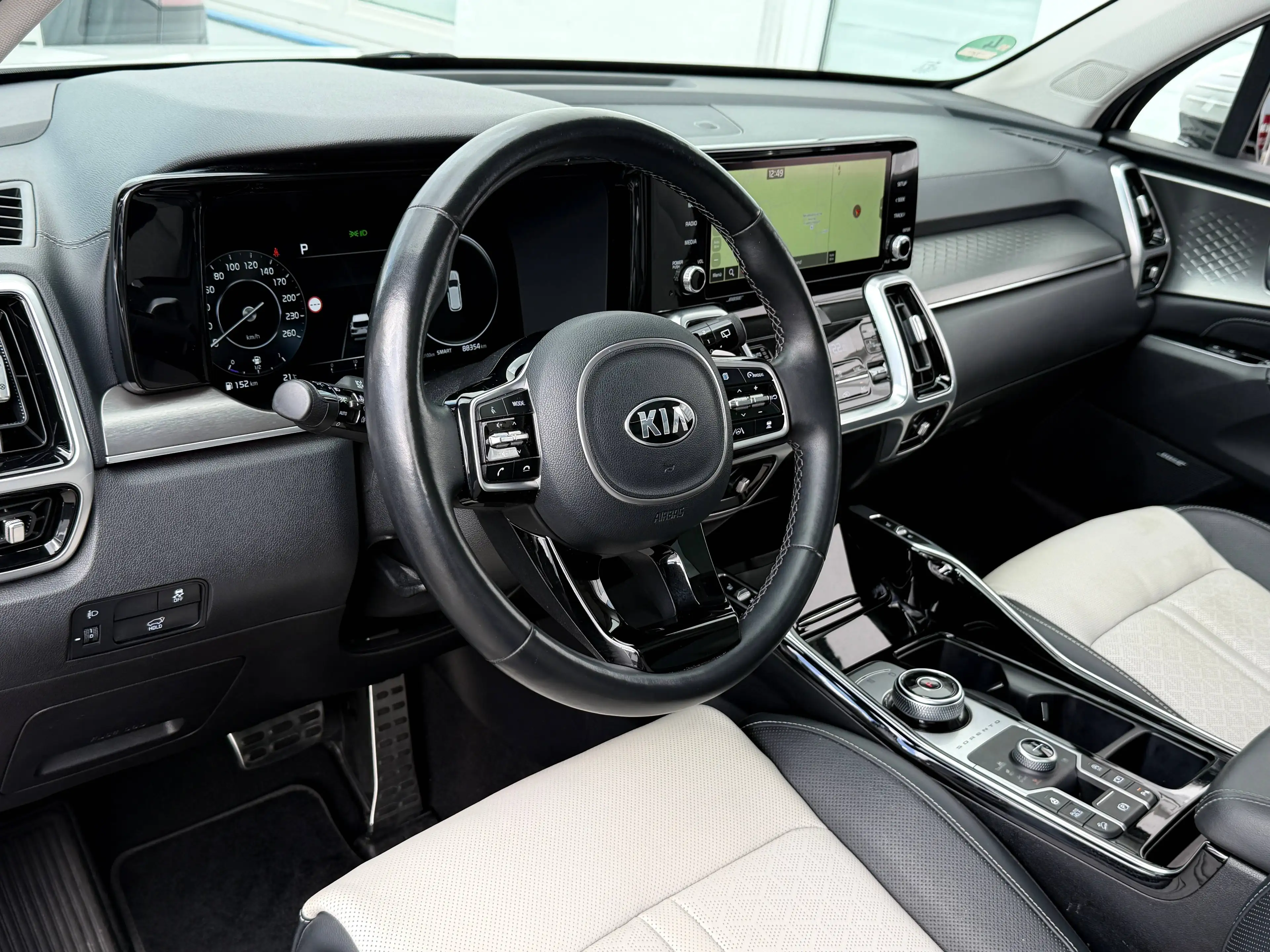 Kia Sorento Platinum 4WD 7-Sitze *Panorama* MemorySitze Unfallfrei 2. Hand — photo 6