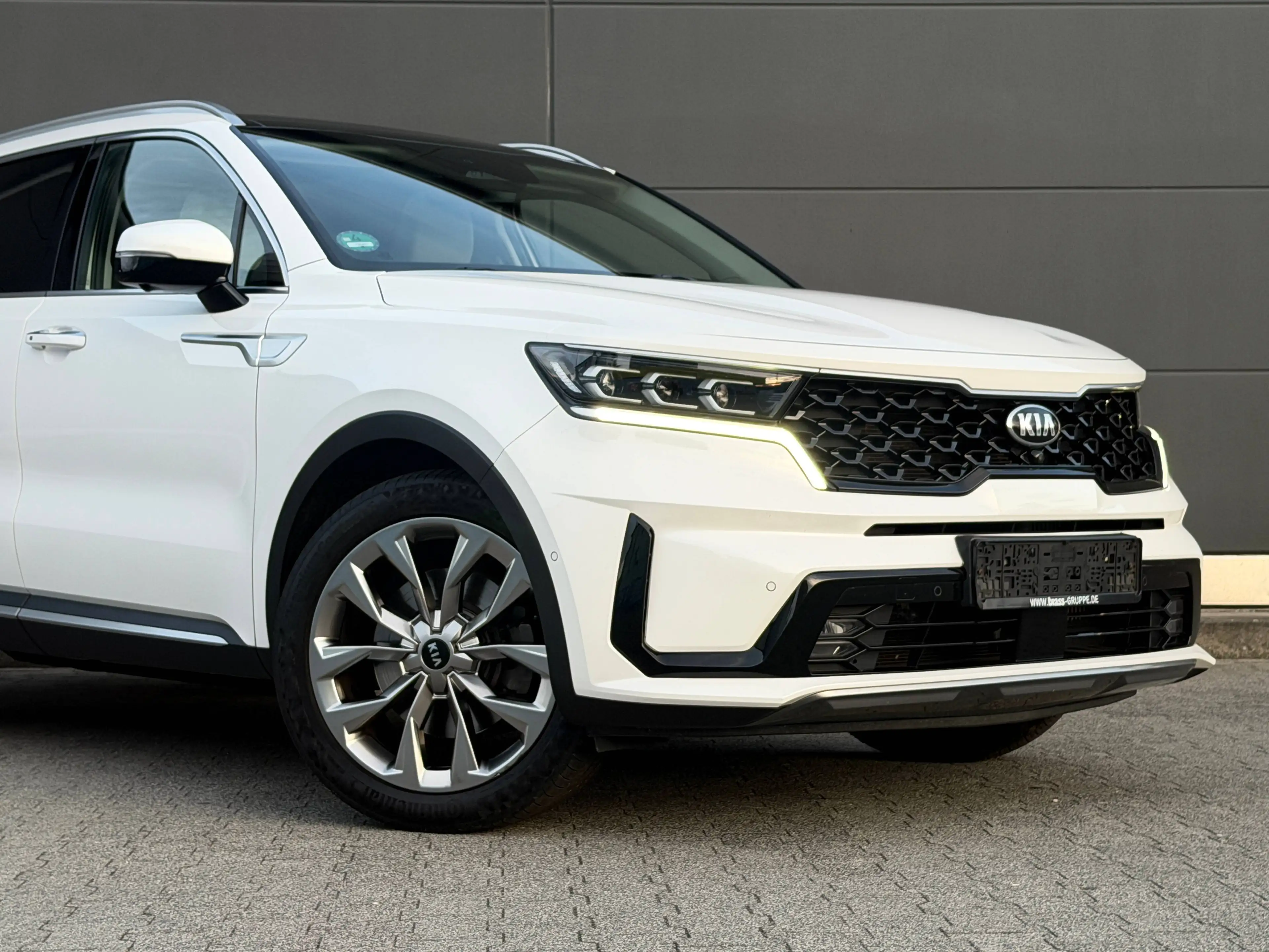 Kia Sorento Platinum 4WD 7-Sitze *Panorama* MemorySitze Unfallfrei 2. Hand — photo 9