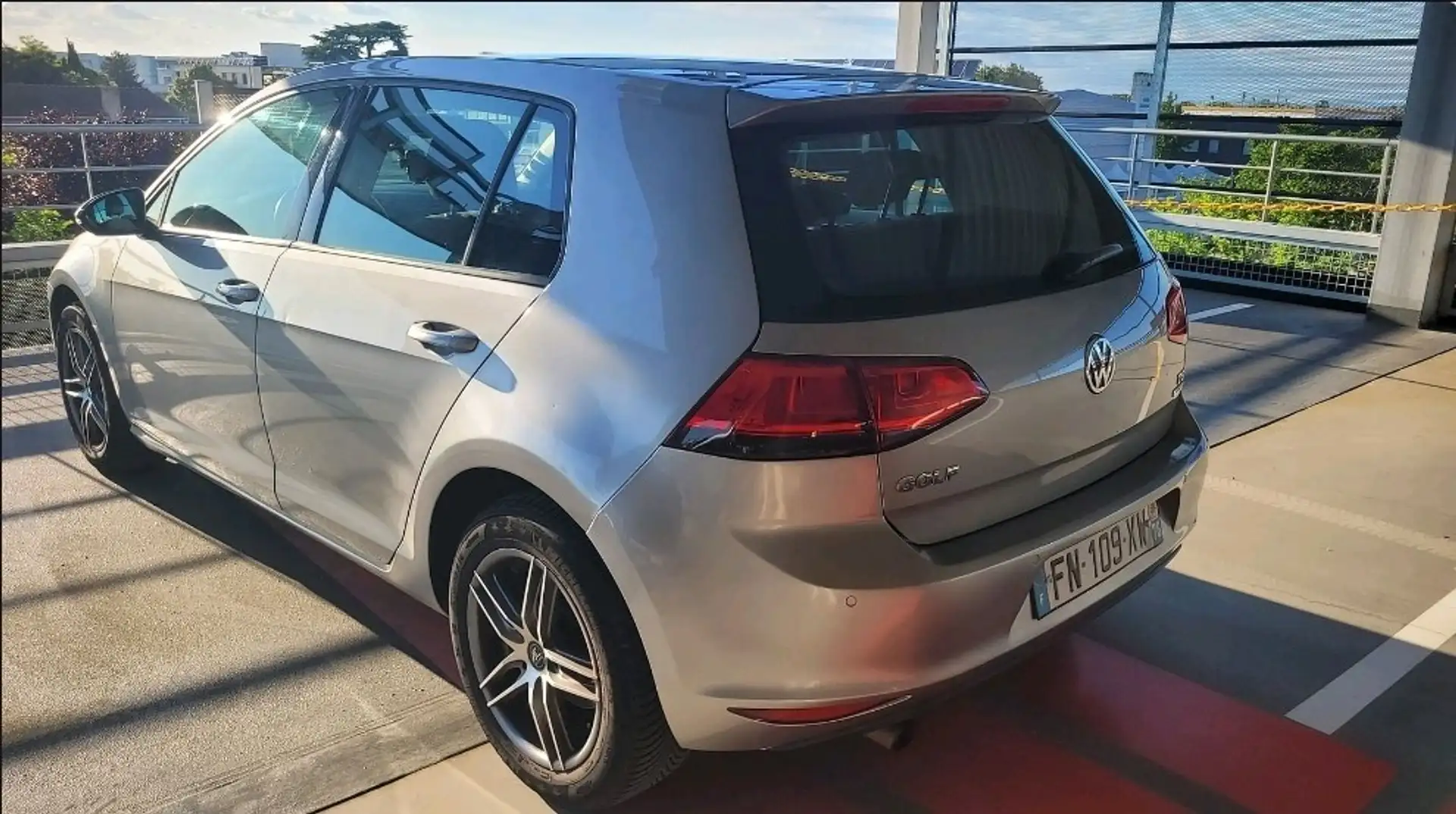 Volkswagen Golf 1.2 TSI 105 BlueMotion Technology Trendline - 2