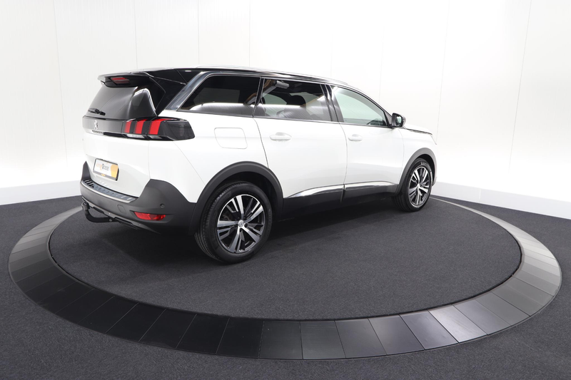 Peugeot 5008 PureTech 130 EAT8 Allure Pack Business | Trekhaak — photo 5