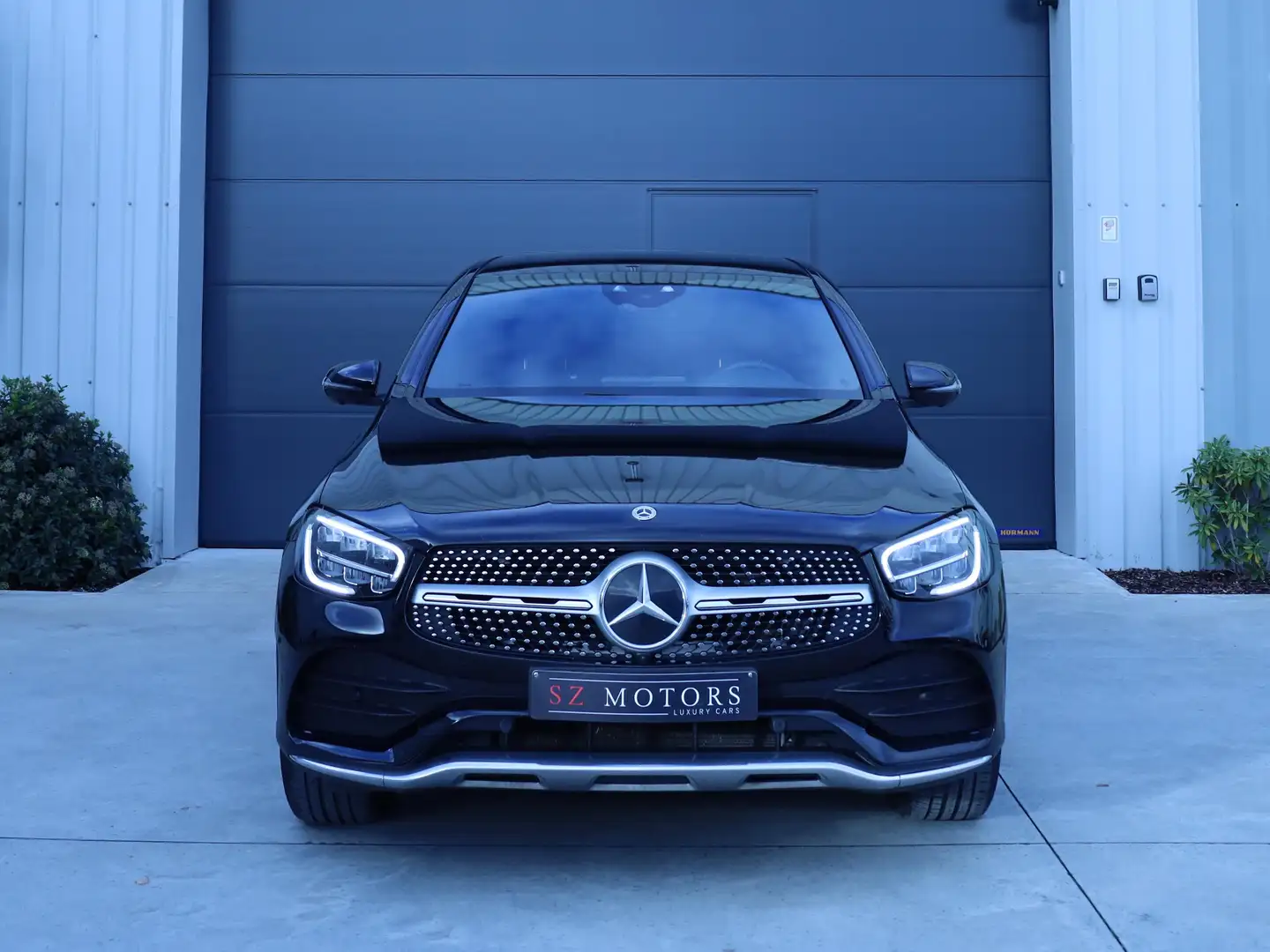 Mercedes-Benz GLC 200 GLC-COUPE 0 200 |  AMG Pack |  4 MATIC | BTW Noir - 1