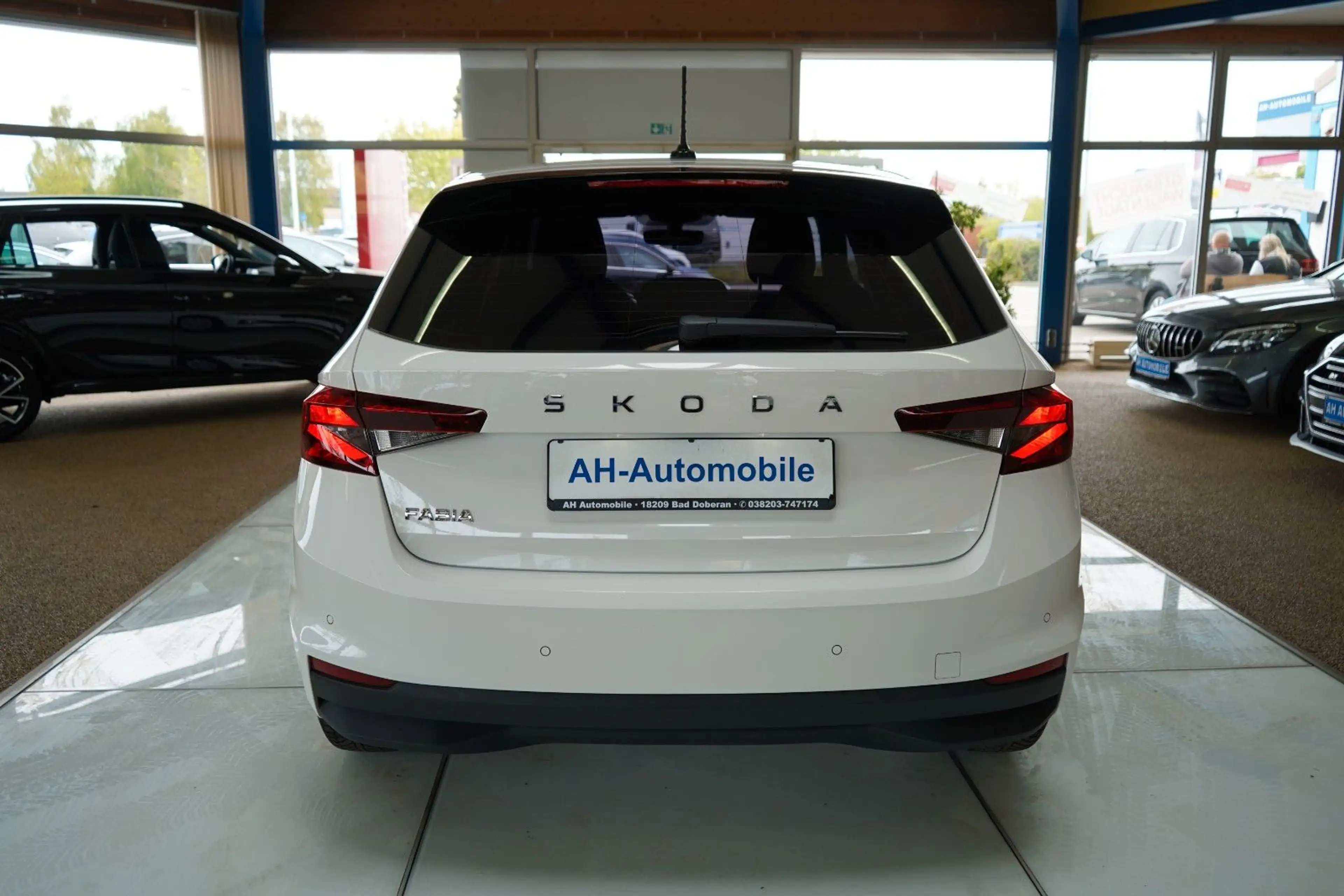 Skoda Fabia Essence KLIMA / TEMPOMAT / PDC / MWST — photo 6