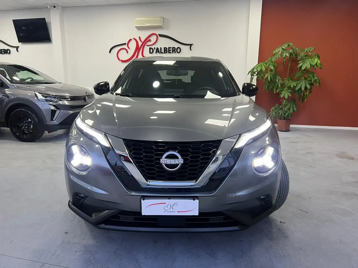 Nissan Juke 1.0 DIG-T 114 CV N-Design Grigio - 1