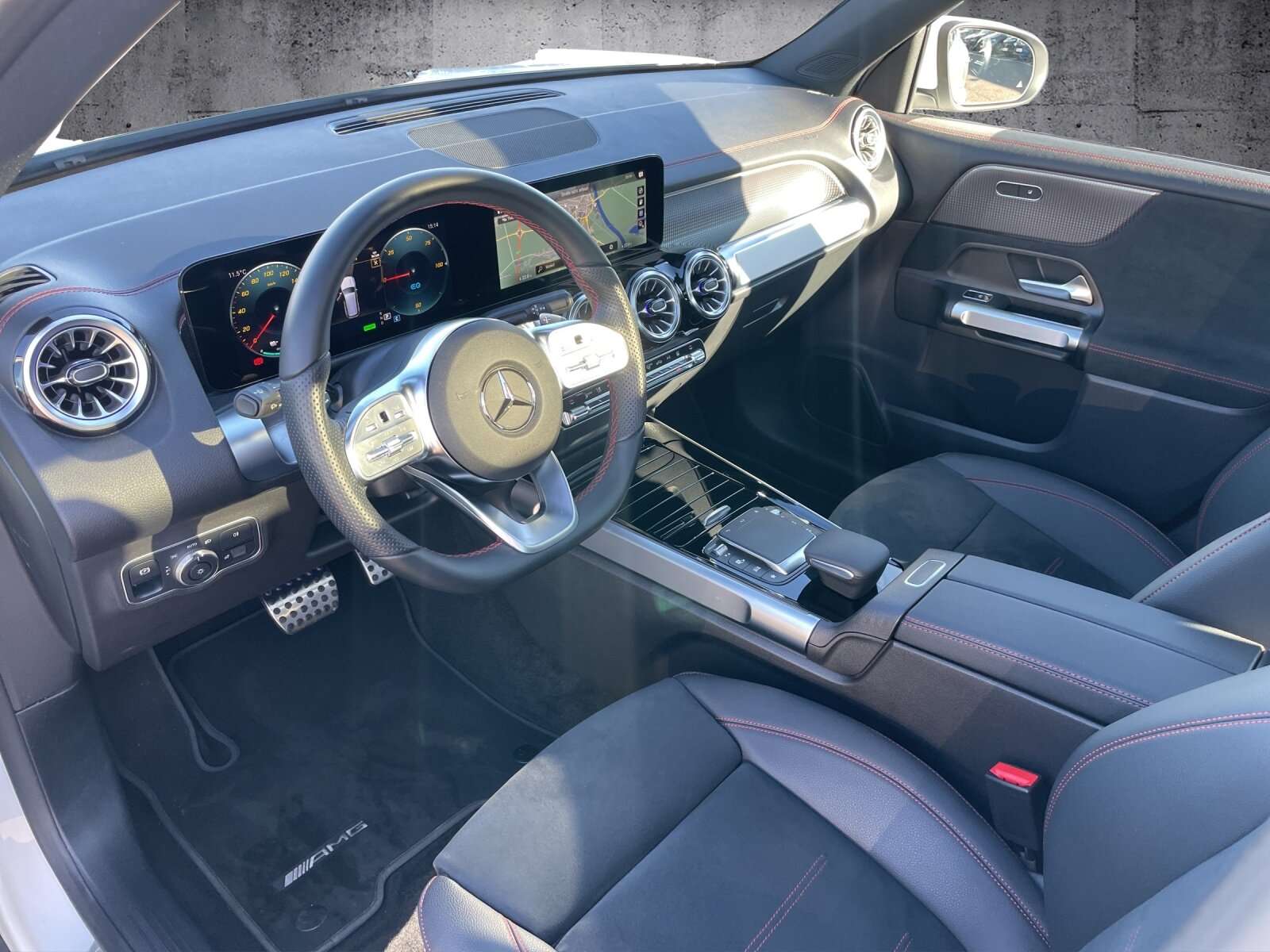 Mercedes-Benz EQB