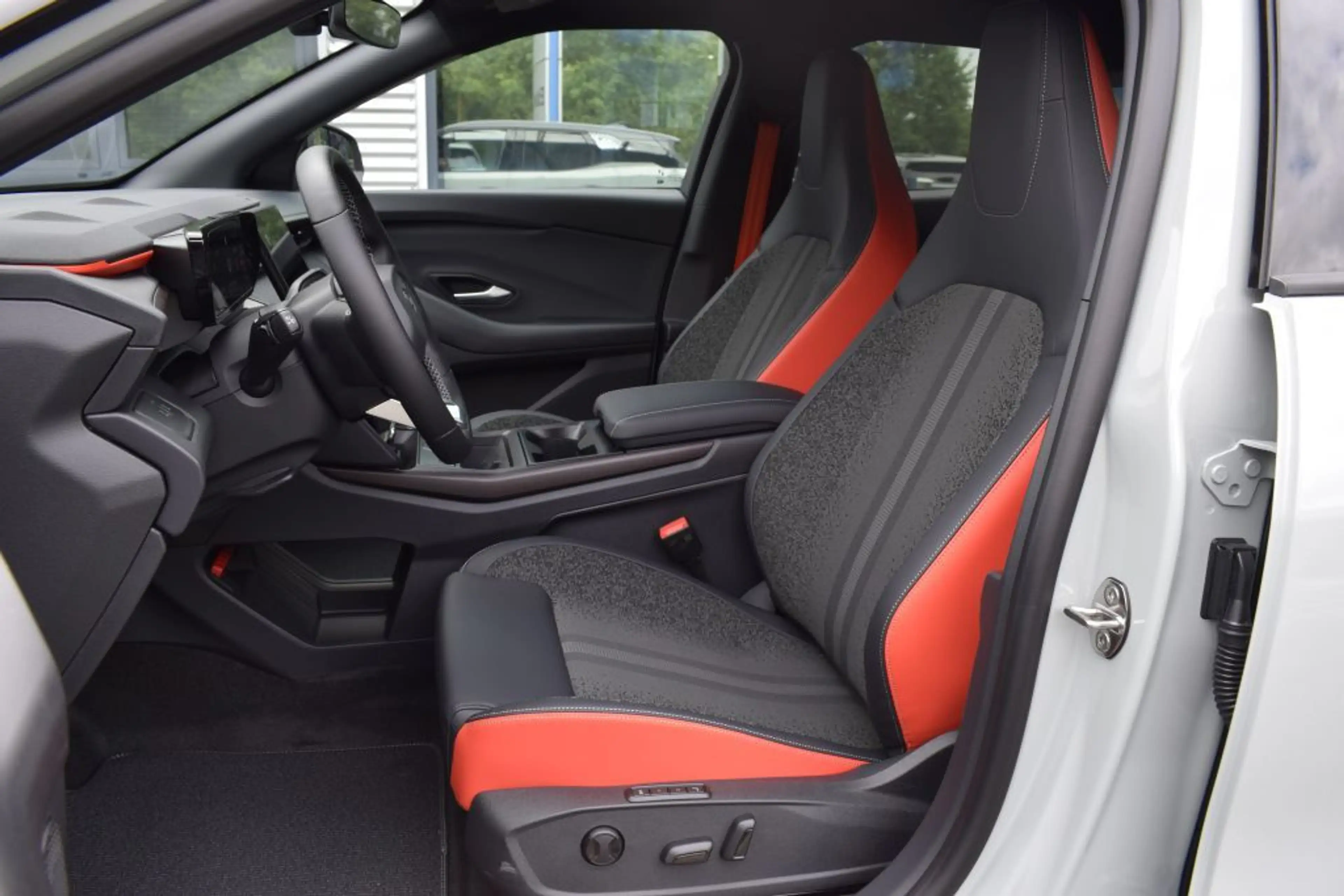 Ford Explorer Collection Ext.Range 360°,Head-up,B&O — photo 9