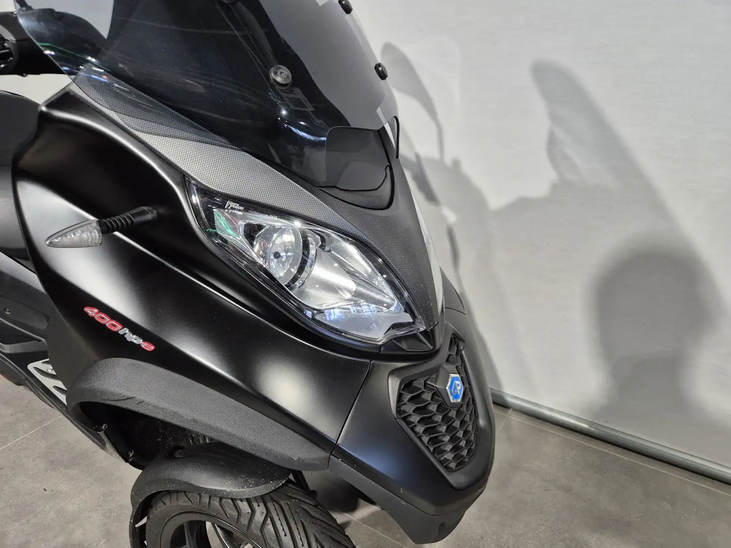 Piaggio MP3 400 Sport Negro - 2